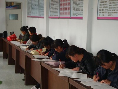 河北張家口市懷安縣創業婦女正在培訓中