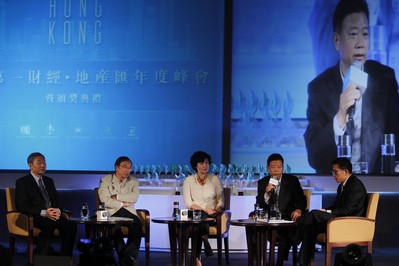 嘉凱城集團(tuán)董事、副總裁李懷彬先生在第一財經(jīng)地產(chǎn)匯年度峰會上表示，新型城鎮(zhèn)化的核心就是集聚