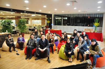 SIMC媒體開放日“院長咖啡時間”<br />（前排左二為上海國際醫學中心張澄宇院長）