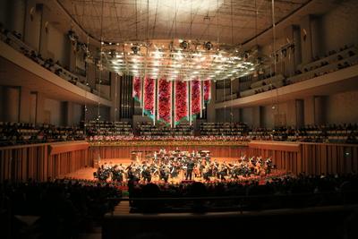 12月28日，“2014隆慶祥瑞新年音樂會”奏響國家大劇院